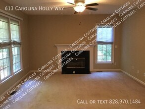 613 Carolina Holly Way in Fletcher, NC - Building Photo - Building Photo