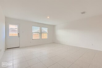 305 Dry Cyn Wy, Unit 0303 in Haslet, TX - Building Photo - Building Photo