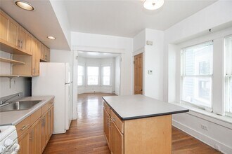 6911 Franklin Blvd in Cleveland, OH - Building Photo - Building Photo