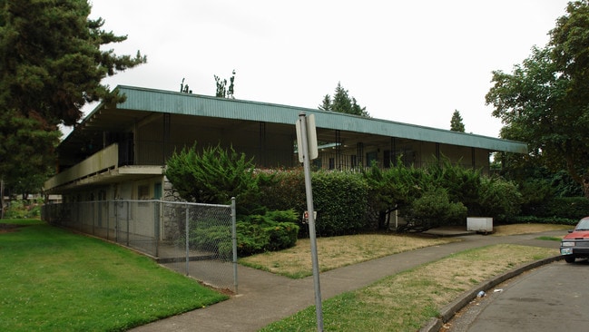 737 1st St in Springfield, OR - Building Photo - Building Photo