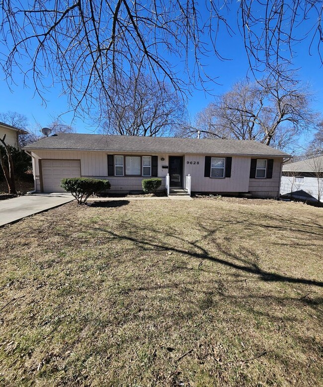 property at 9628 Beacon Ave