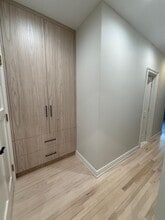7818 82nd St, Unit 1 in Glendale, NY - Foto de edificio - Building Photo