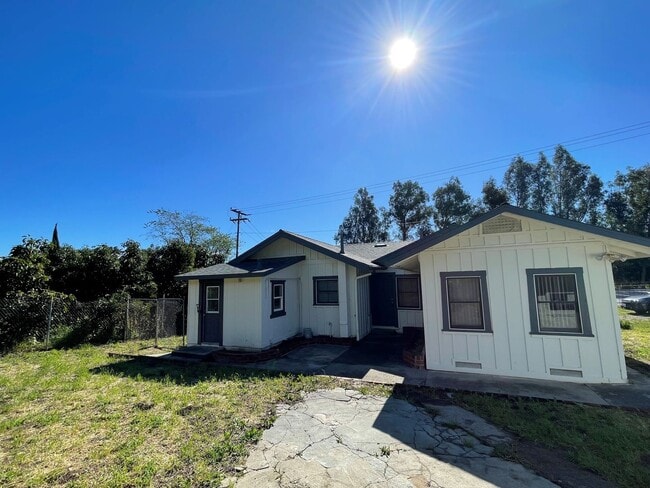 2989 W Telegraph Rd in Fillmore, CA - Building Photo - Building Photo