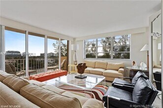 9341 E Bay Harbor Dr in Bay Harbor Islands, FL - Building Photo - Building Photo