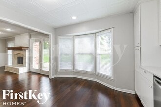 1333 SW 21st St in Blue Springs, MO - Building Photo - Building Photo