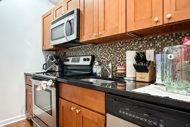 1823 N Willington St, Unit 2 in Philadelphia, PA - Building Photo - Building Photo