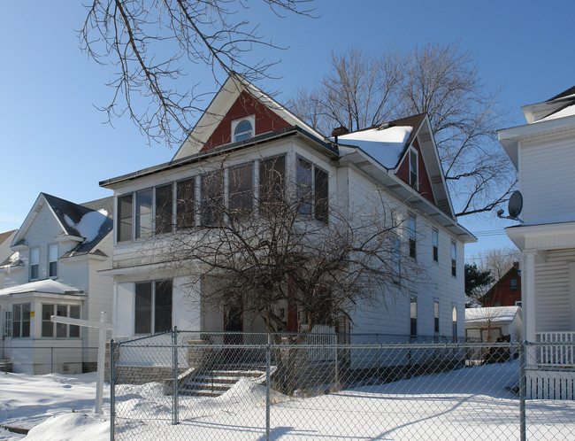 3136 Chicago Ave in Minneapolis, MN - Building Photo - Building Photo