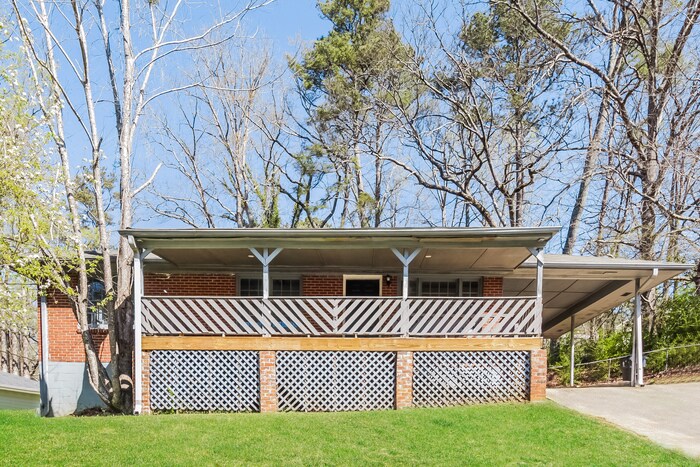1952 Brenda Dr in Austell, GA - Building Photo