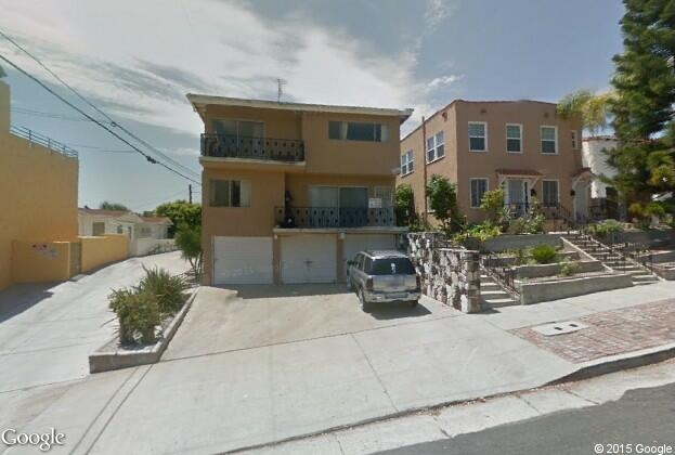 1129-1135 W 10th St in San Pedro, CA - Building Photo