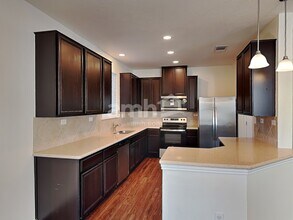 3942 Legend Pond in New Braunfels, TX - Building Photo - Building Photo