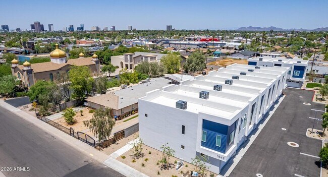 property at 1642 E Monte Vista Rd