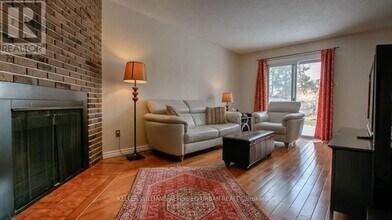 18 LILAC Ave in Markham, ON - Building Photo - Building Photo