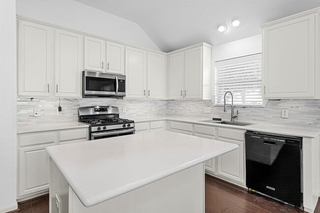 property at 19423 Wildwood Dale Ln