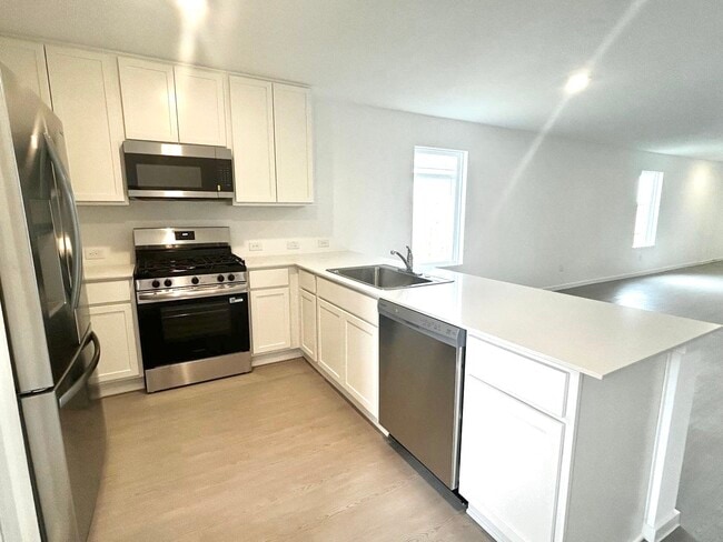 438 Southern Magnolia Wy