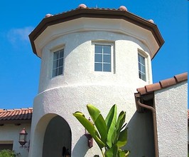 Carmel Pointe in San Diego, CA - Building Photo - Building Photo