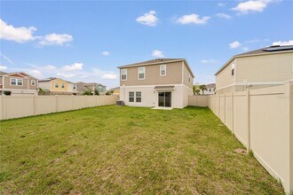 7606 Twinleaf Ter Wy in Parrish, FL - Foto de edificio - Building Photo