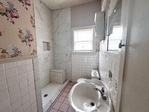 1805 Washington St in Laredo, TX - Building Photo - Building Photo