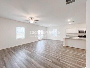 83 Rowlett Pl in Winder, GA - Foto de edificio - Building Photo