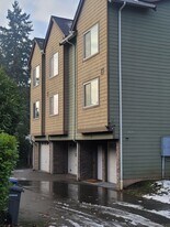 2615 S 240th St in Des Moines, WA - Building Photo