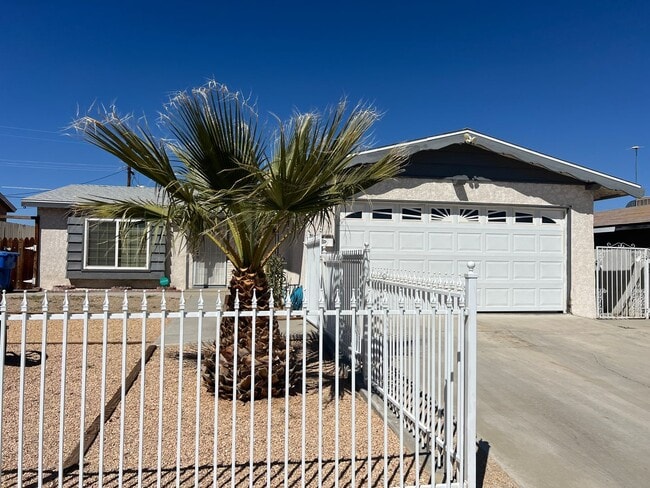 1709 Church St in Barstow, CA - Building Photo - Building Photo