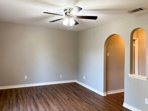 51262 Laramie St in Irving, TX - Building Photo - Building Photo