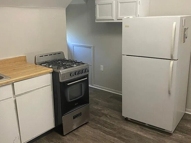 971 Purcell Ave in Cincinnati, OH - Building Photo - Building Photo