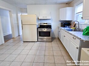 63 Pinckney St in Somerville, MA - Building Photo - Building Photo