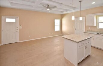 23 West Dr in Edinburg, TX - Building Photo - Building Photo