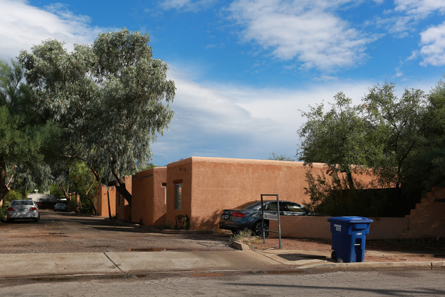 4325-4335 E Fairmount St in Tucson, AZ - Building Photo - Building Photo