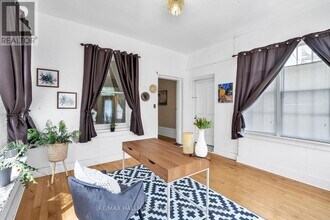 20 Russell St W in Smiths Falls, ON - Building Photo - Building Photo