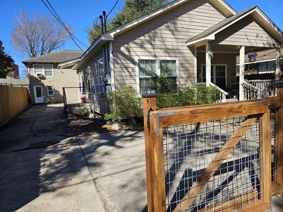 410 Estelle St in Houston, TX - Building Photo