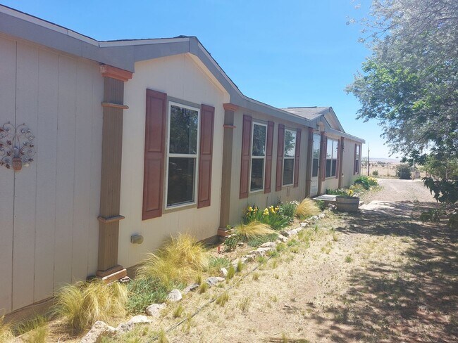 64A Luke Rd in Moriarty, NM - Building Photo - Building Photo