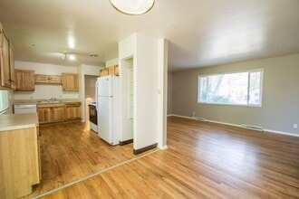 3375 Moorhead Ave in Boulder, CO - Building Photo - Building Photo