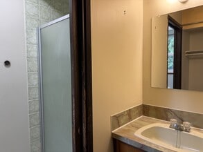 15104-1592A 92a Ave in Surrey, BC - Building Photo - Building Photo