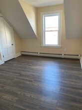 325 Waldo St in Rumford, ME - Building Photo - Building Photo
