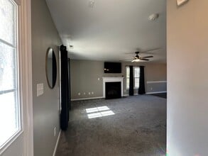 66 Great Oak Ct in Bunnlevel, NC - Building Photo - Building Photo