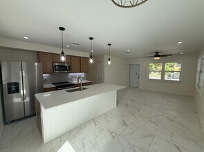 1809 5th Ave W in Palmetto, FL - Foto de edificio - Building Photo