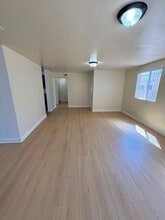 314 E 120th St in Los Angeles, CA - Building Photo - Building Photo