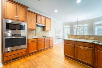 313 Oak Hill Ln in Canton, GA - Building Photo - Building Photo