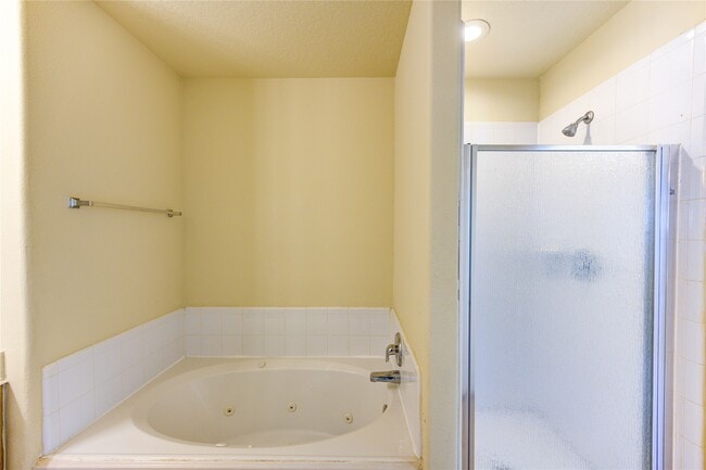 property at 19506 Lighthouse Scene Ln