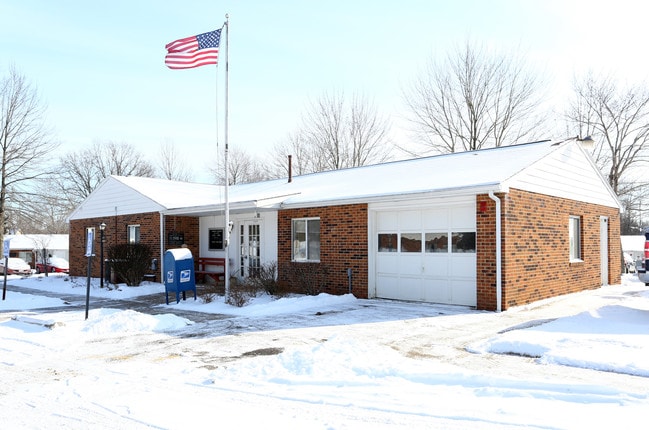 Woodland Meadows in Warren, OH - Building Photo - Building Photo