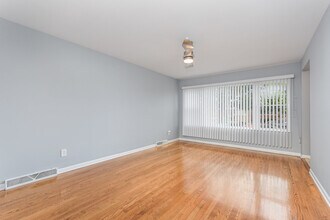 3517 W 76th St in Chicago, IL - Building Photo - Building Photo