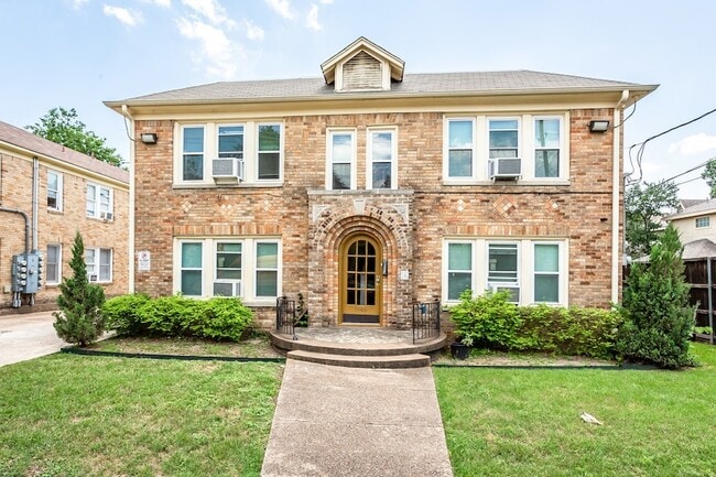 5900 Oram St, Unit 8 in Dallas, TX - Building Photo - Building Photo