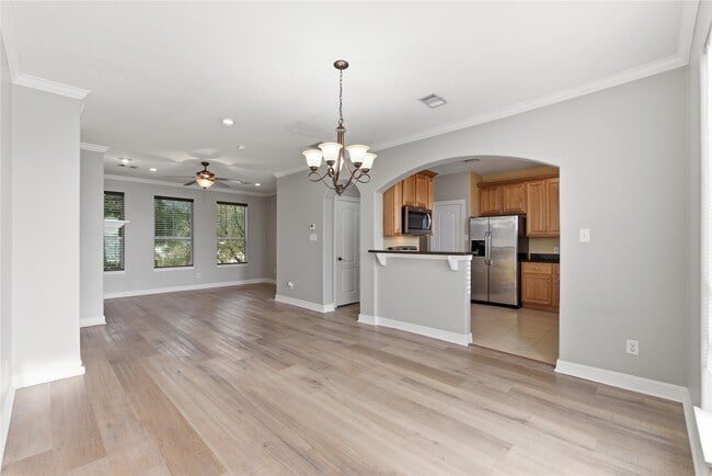 property at 408 Eichwurzel Ln