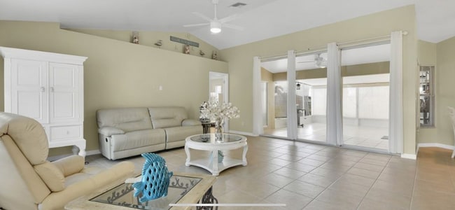 716 Fargo Dr in Ft. Myers, FL - Building Photo - Building Photo