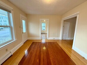 159 Morgan St-Unit -8c1f736c-1003-11f0-81ce-0246e0994709 in Manchester, NH - Building Photo - Building Photo