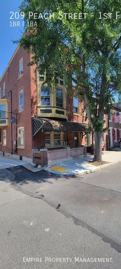 209 N Peach St