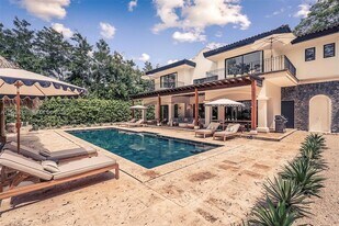 90 I-90 in Des Moines, IA - Building Photo