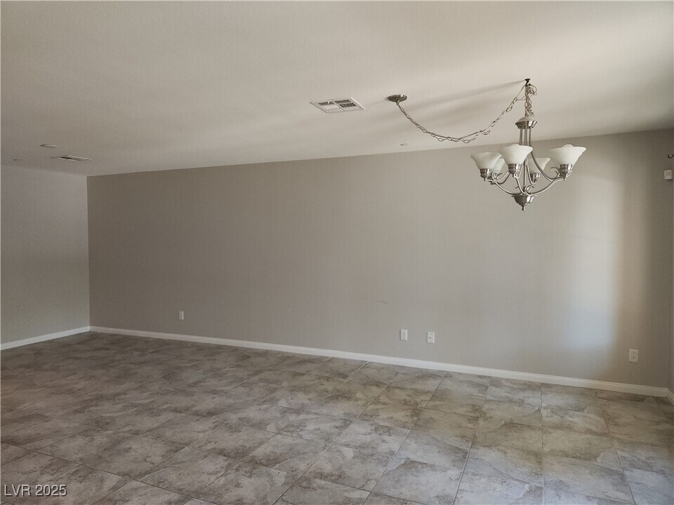 3080 Paladi Ave in Henderson, NV - Foto de edificio