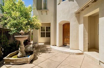 2520 Club Dr in Gilroy, CA - Building Photo - Building Photo